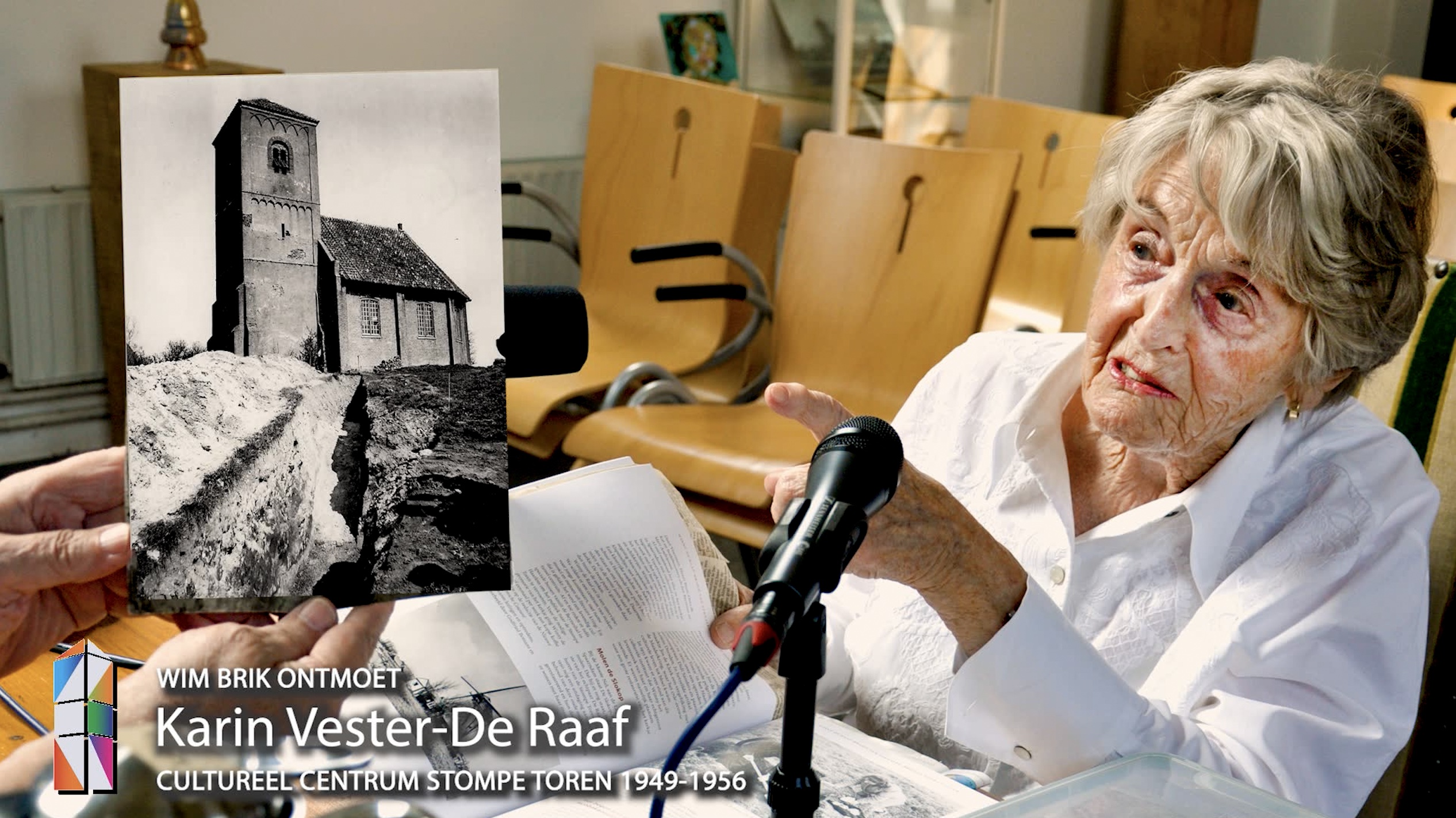 Karin Vester-de Raaf in de Stompe Toren Spaarnwoude; illustratie bij een link naar een aflevering van de podcastserie 800 jaar Stompe Toren Spaarnwoude - Een hele geschiedenis!
